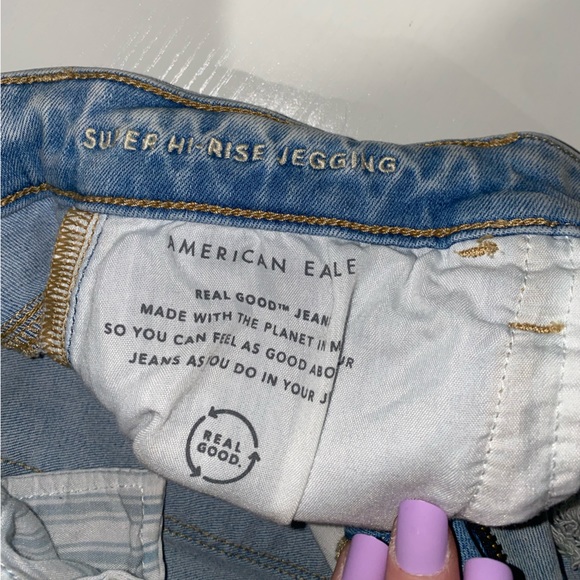 Distressed American Eagle Jeans - Picture 9 of 12